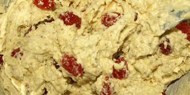 Рецепт кекса с сушеной вишней и ганашем из белого шоколада