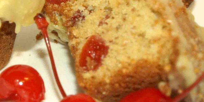 Рецепт кекса с сушеной вишней и ганашем из белого шоколада