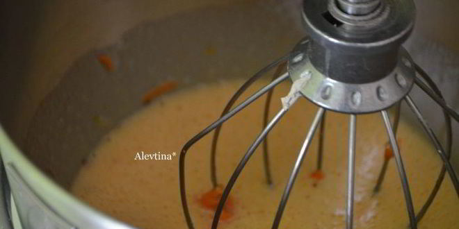 Рецепт морковного кекса со сливой