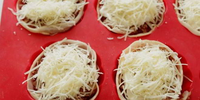 Рецепт мясных кексов с перепелиными яйцами