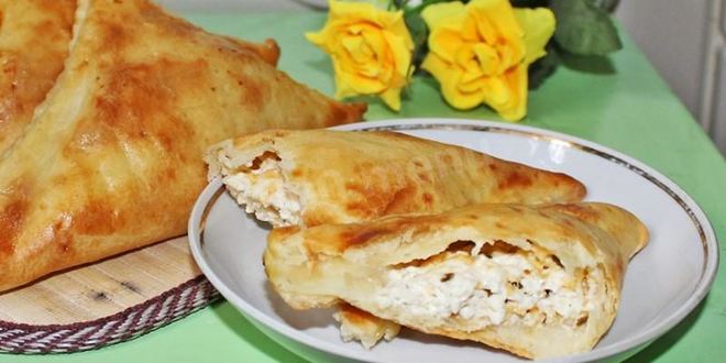 Рецепт хачапури из слоеного теста с сыром в духовке