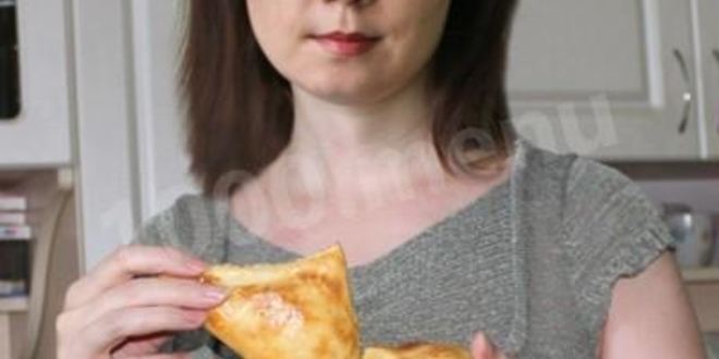 Рецепт хачапури из слоеного теста с сыром в духовке