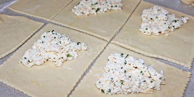 Рецепт хачапури из слоеного теста с сыром в духовке
