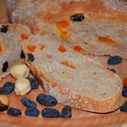 Рецепт Домашнего хлеба с сухофруктами и фундуком