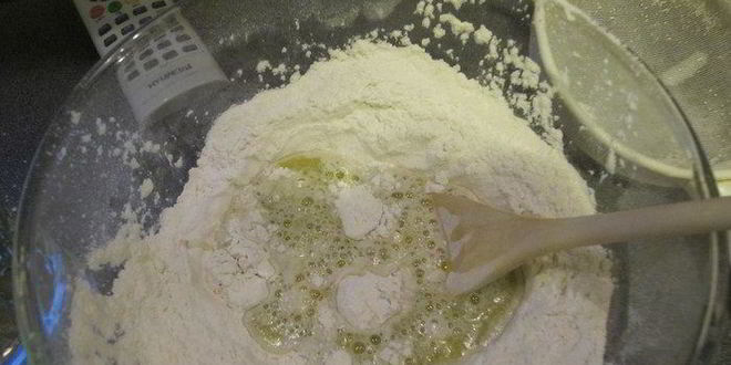 Рецепт хлеба с базиликом, пармезаном и кунжутом