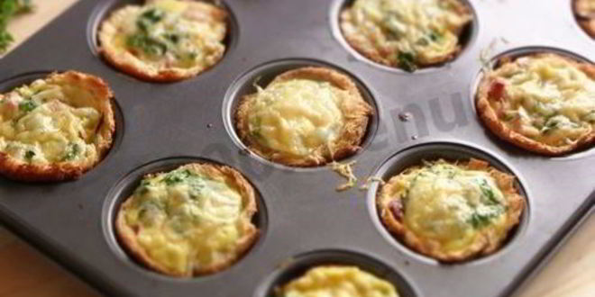 Рецепт корзиночек из тостового хлеба с колбасой и сыром