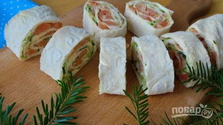 Рецепт лаваша с красной рыбой и огурцом