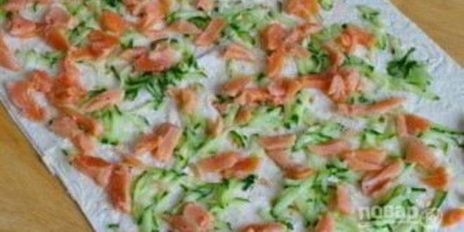 Рецепт лаваша с красной рыбой и огурцом