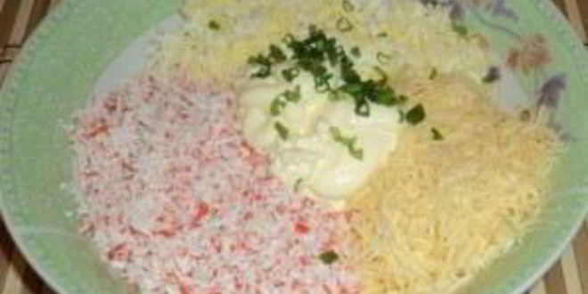 Рецепт рулетиков из лаваша с крабовыми палочками