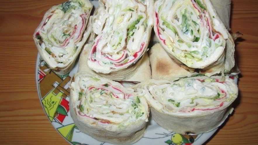 Рецепт рулетов из лаваша с плавленым сыром