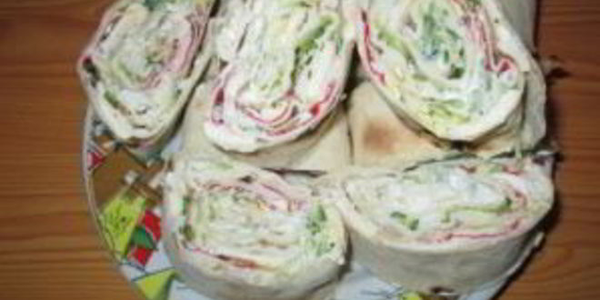 Рецепт рулетов из лаваша с плавленым сыром