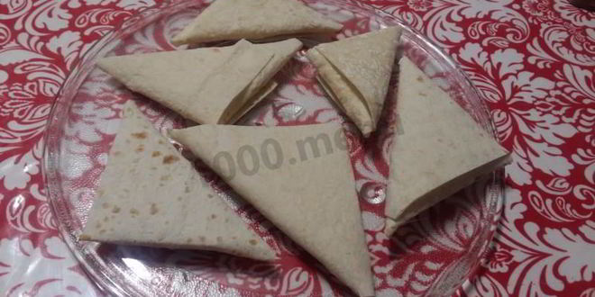 Рецепт творожно-яблочных конвертики из лаваша