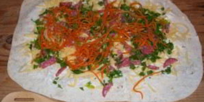 Рецепт закуски из лаваша с корейской морковкой