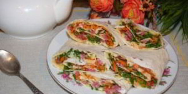 Рецепт закуски из лаваша с корейской морковкой