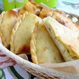 Рецепт Лепешки с моцареллой, фетой и орегано