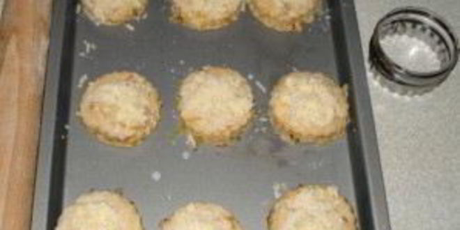 Рецепт лепешек с луком и сыром