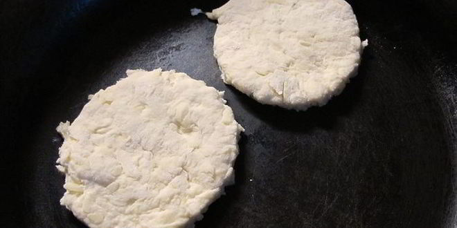 Рецепт лепешек тминных с копченной скумбрией