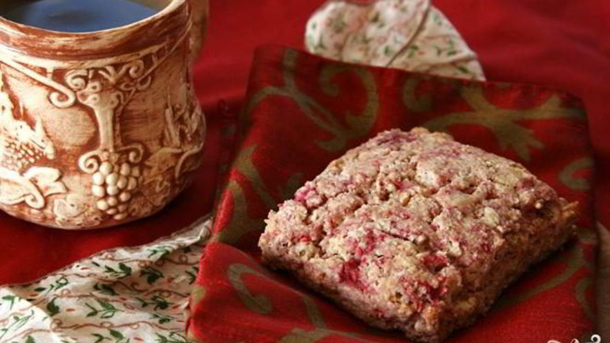 Рецепт сливочных лепешек с малиной