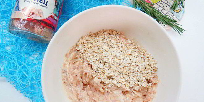 Рецепт творожно-овсяных лепешки с тунцом