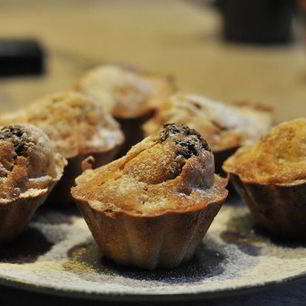 Рецепт Грушевых маффинов с корицей и шоколадом