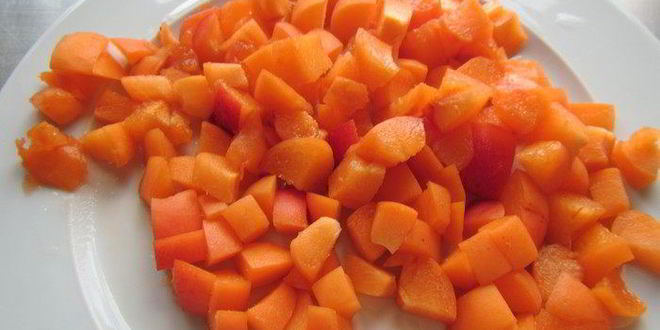 Рецепт маффинов с абрикосами, орехами пекан и коричной помадкой