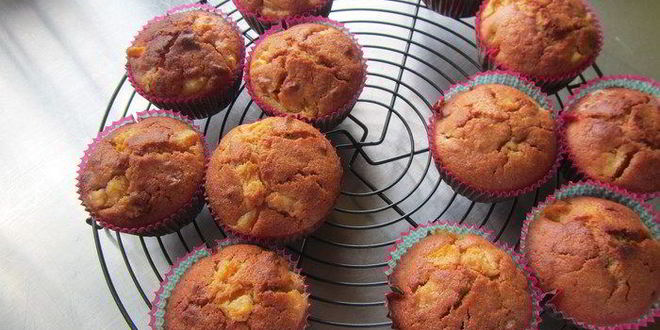 Рецепт маффинов с абрикосами, орехами пекан и коричной помадкой