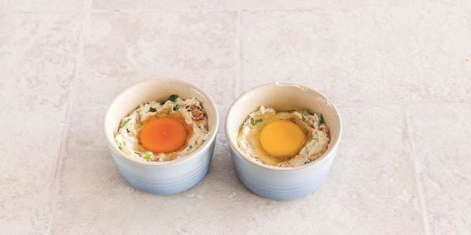 Рецепт маффинов с беконом и яйцом