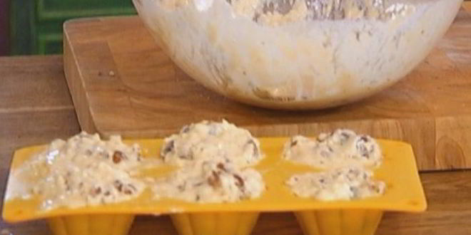 Рецепт маффинов с курагой и орехами пекан