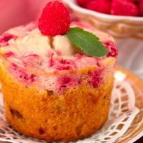 Маффины с малиновым кремом