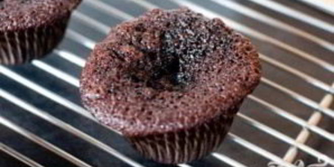 Рецепт маффинов с пивом рутбир и ванильным кремом