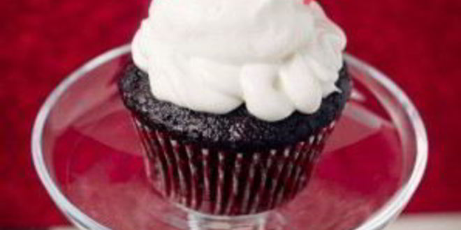 Рецепт маффинов с пивом рутбир и ванильным кремом