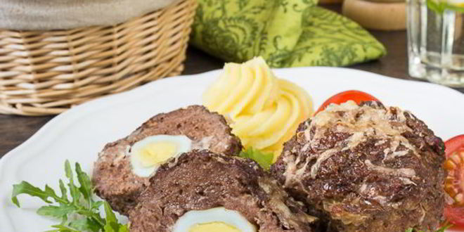 Рецепт мясных маффинов с перепелиным яйцом