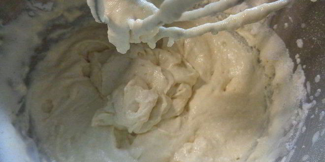 Рецепт сырных маффинов с помидорами черри