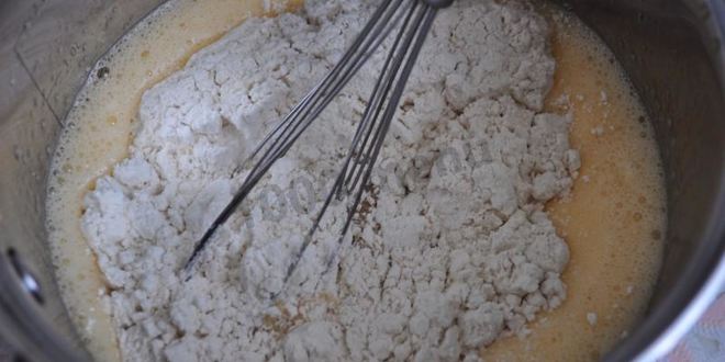 Рецепт быстрого пирога манник с вареньем