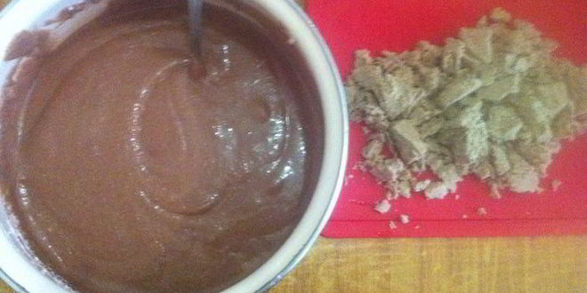 Рецепт манника шоколадного с халвой