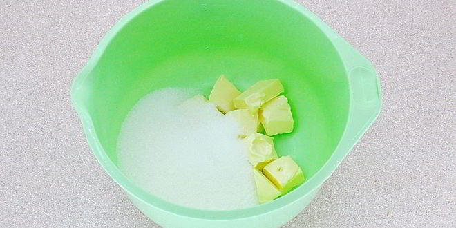 Рецепт шоколадного манника на сметане