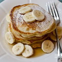 Рецепт Банановых оладий на молоке