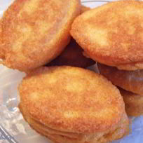 Икряники — оладьи из сазаньей икры