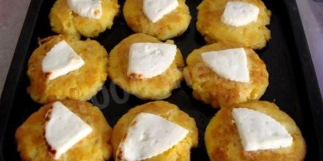 Рецепт кукурузных оладий с сыром моцарелла