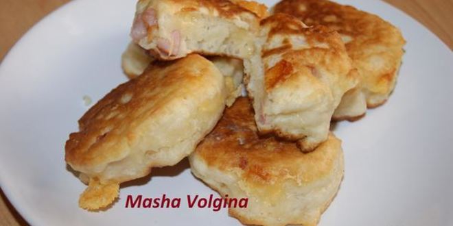 Рецепт оладушек с ветчиной и сыром