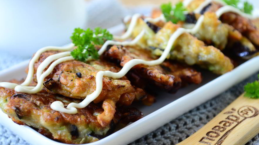 Рецепт оладий из баклажанов и кабачков