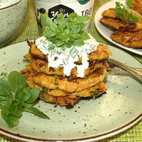 Оладьи из батата с творогом и зеленью