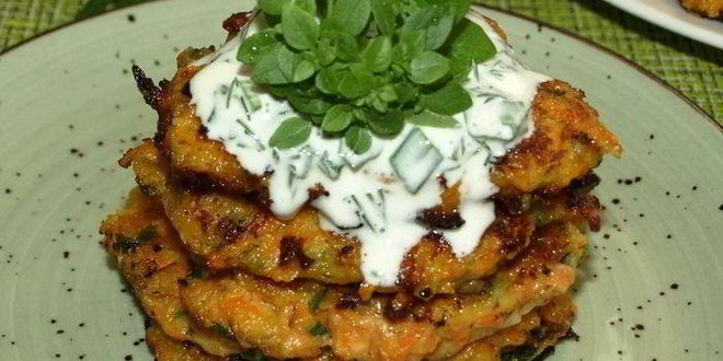 Рецепт оладий из батата с творогом и зеленью