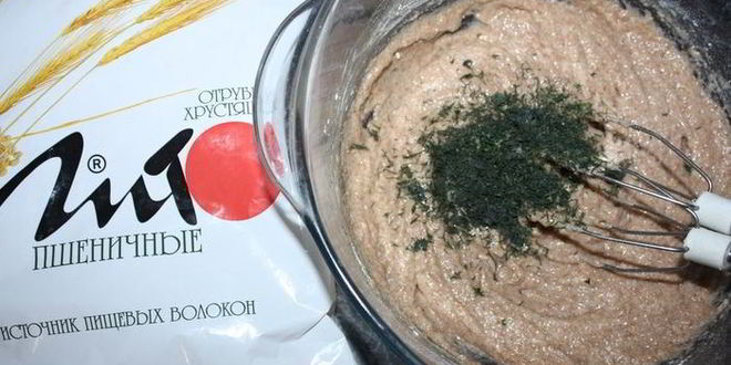 Рецепт оладий из отрубей с зеленью и творожной икрой