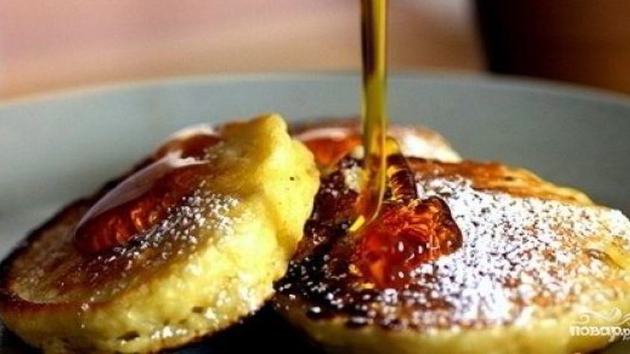 Рецепт оладий на кефире с яблоками