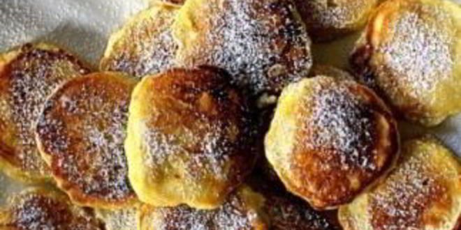 Рецепт оладий на кефире с яблоками