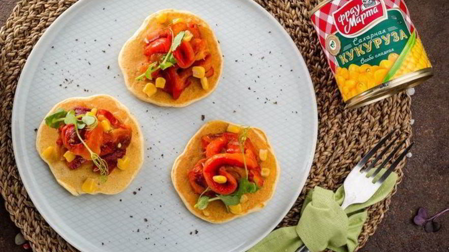 Рецепт оладий с кукурузой и запеченным перцем