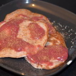 Рецепт Оладий с земляникой и ягодным соусом