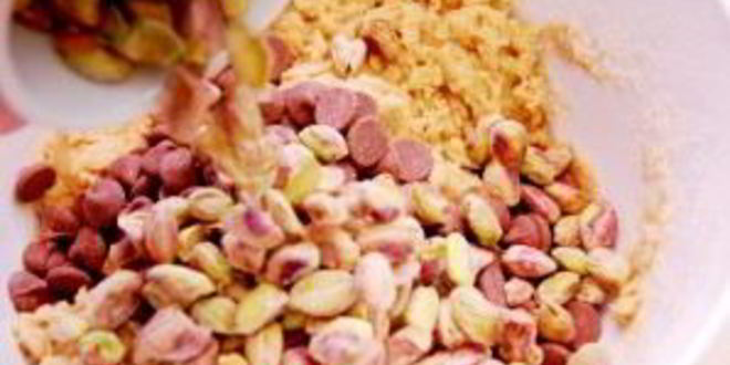 Рецепт печенья с фисташками и шоколадом