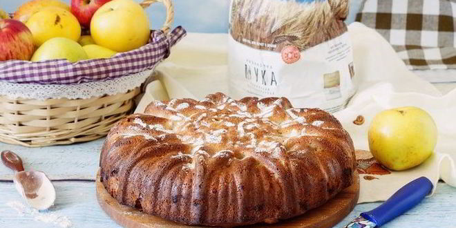 Рецепт бретонского яблочного пирога на сидре